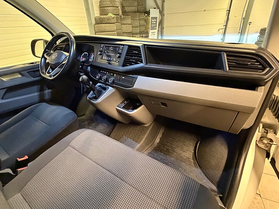 Volkswagen Transporter 25 of 26