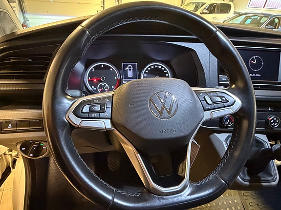 Volkswagen Transporter 18 of 26