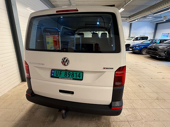Volkswagen Transporter 9 of 26