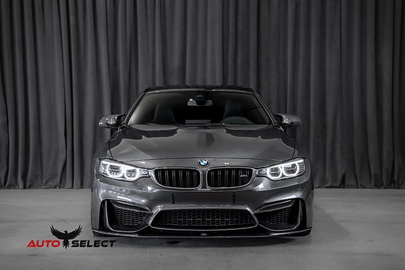 BMW M4 5 of 5