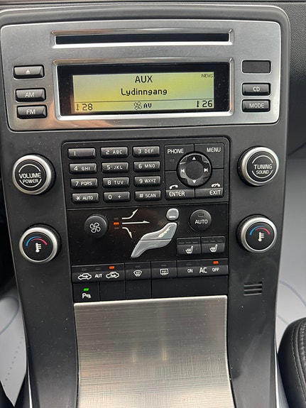Volvo V70 20 of 24