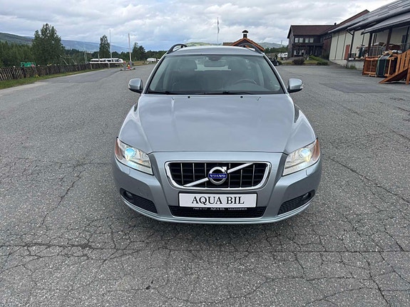 Volvo V70 3 of 24