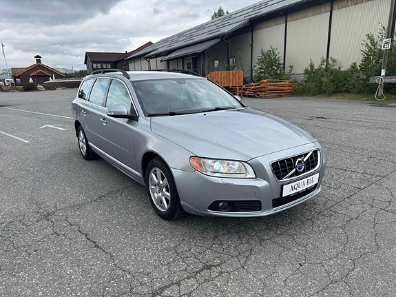 Volvo V70 2 of 24