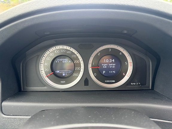 Volvo V70 19 of 24