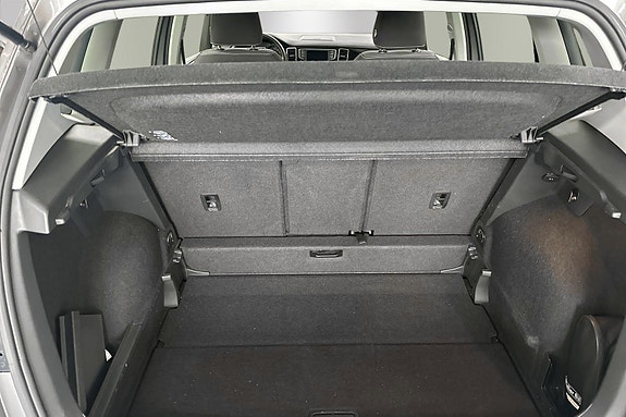 Volkswagen Golf Sportsvan 5 of 5