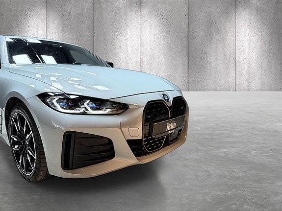 BMW i4 2 of 5