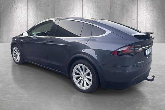 Tesla Model X 5 of 5