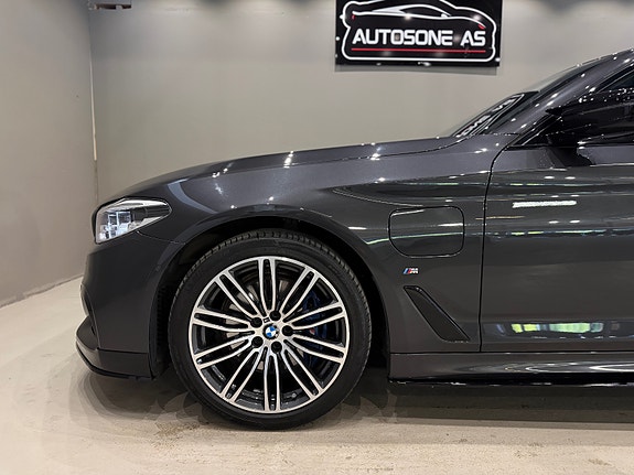 BMW 530e 12 of 30