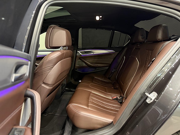 BMW 530e 24 of 30