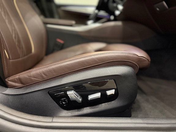 BMW 530e 20 of 30