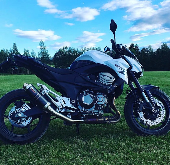 Kawasaki Z 800 2 of 11