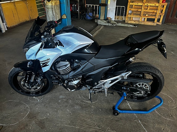 Kawasaki Z 800 10 of 11
