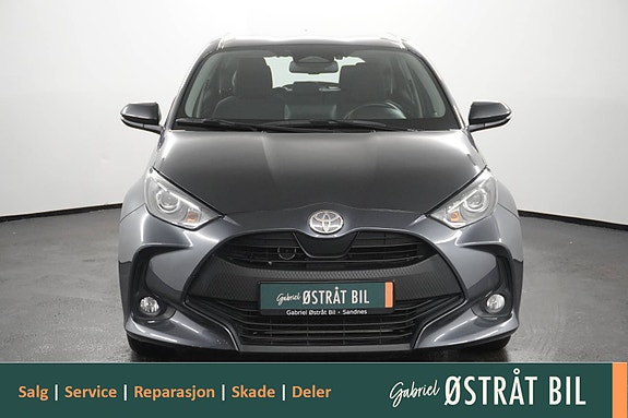 Toyota Yaris 4 of 5