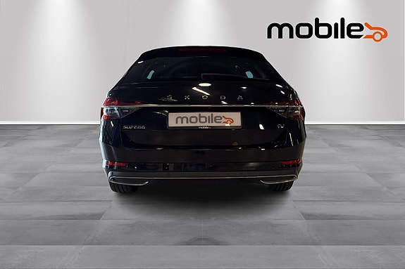 Skoda Superb 4 of 5