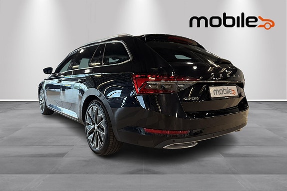 Skoda Superb 21 of 28