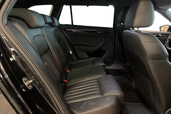 Skoda Superb 22 of 28