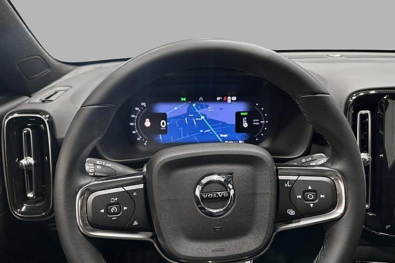 Volvo C40 12 of 30