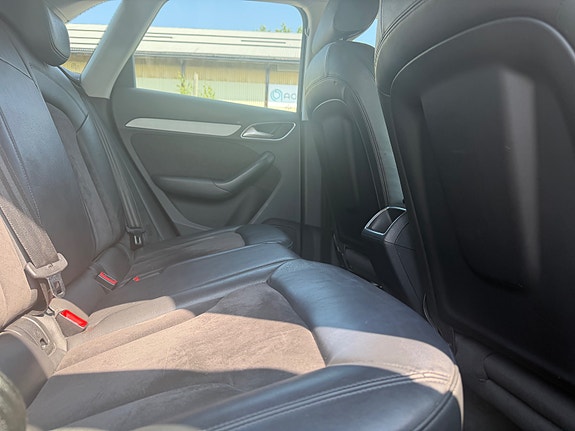 Audi Q3 10 of 16