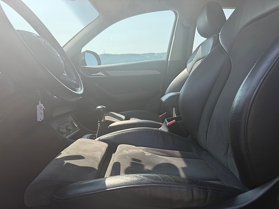 Audi Q3 13 of 16