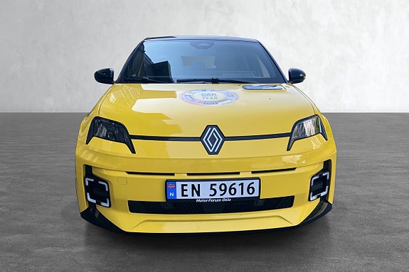 Renault 5 E-Tech 2 of 5