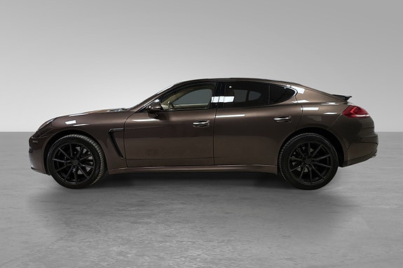 Porsche Panamera 10 of 30