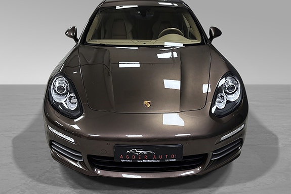 Porsche Panamera 7 of 30