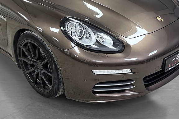 Porsche Panamera 6 of 30