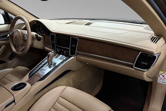 Porsche Panamera 20 of 30