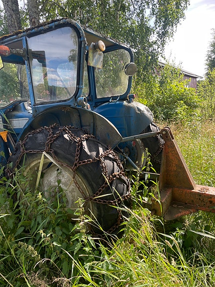 Ford 3000 6 of 8