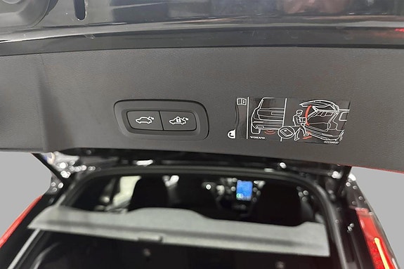 Volvo XC40 27 of 29