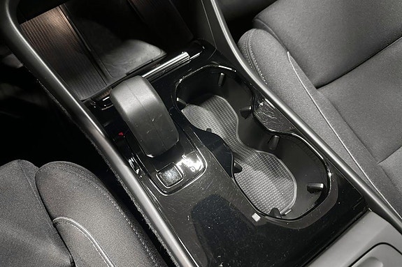 Volvo XC40 16 of 29
