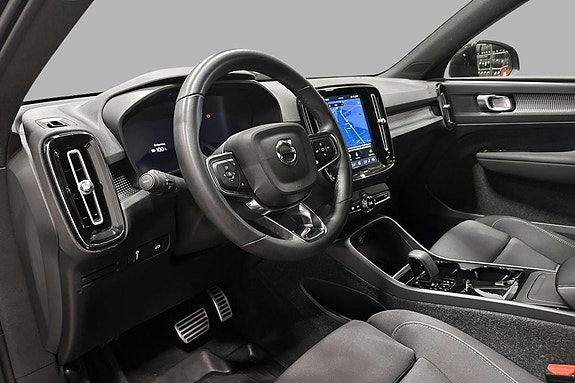 Volvo XC40 9 of 29