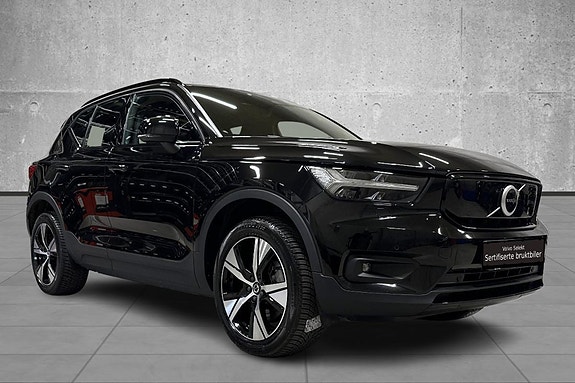 Volvo XC40 4 of 29