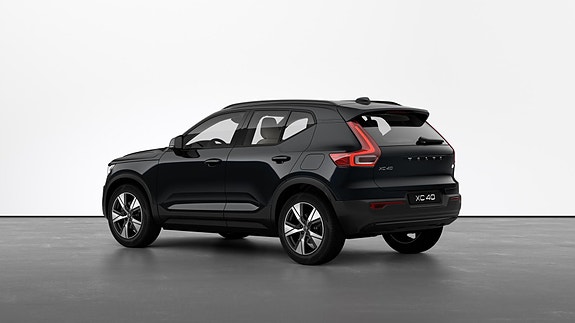 Volvo XC40 5 of 5