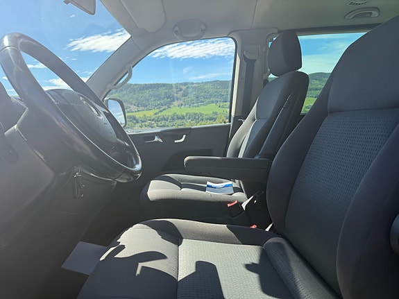 Volkswagen Transporter 14 of 17