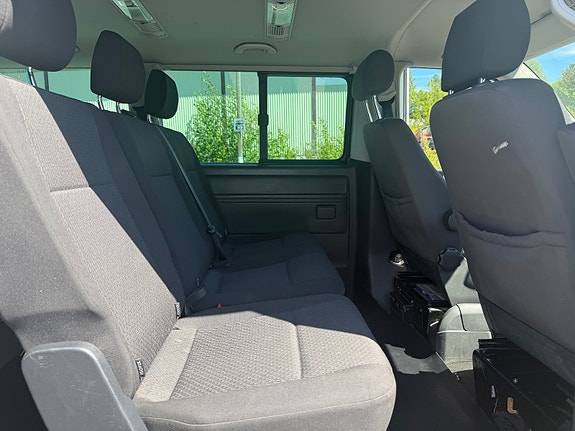 Volkswagen Transporter 9 of 17