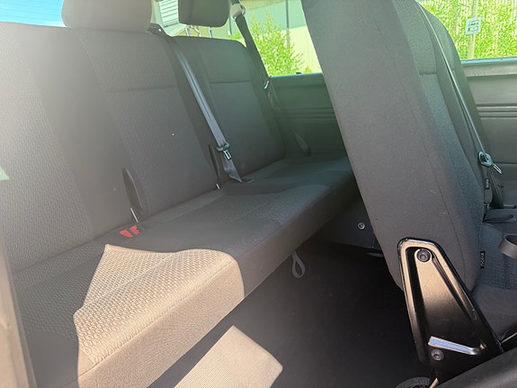 Volkswagen Transporter 10 of 17