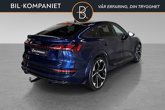 Audi e-tron S 3 of 5