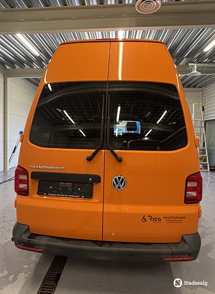 Volkswagen Kombi 4 of 5