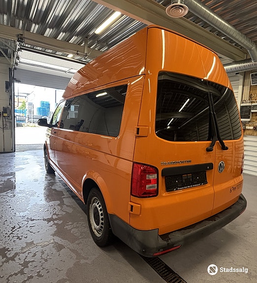 Volkswagen Kombi 3 of 5