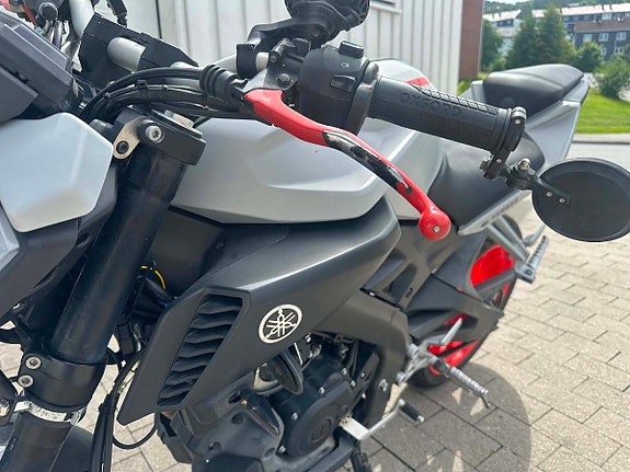 Yamaha MT-125 6 of 13