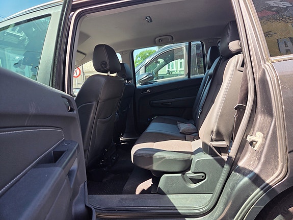 Opel Zafira 14 of 17
