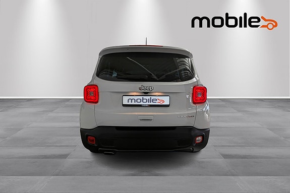 Jeep Renegade 6 of 30