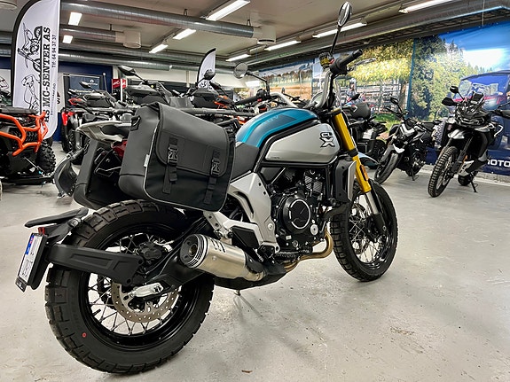 CFMOTO CL-X Adventure 3 of 5