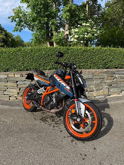 KTM 390 Duke 3 of 4