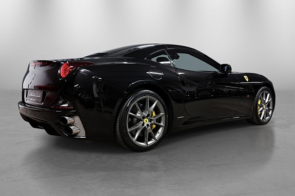 Ferrari California 8 of 30