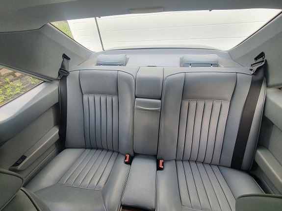 Mercedes-Benz E230 19 of 24