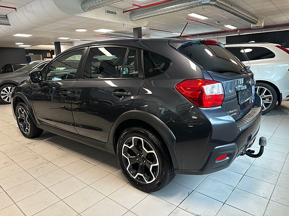 Subaru XV 4 of 5