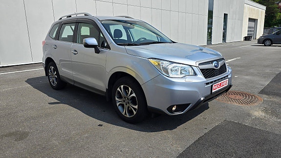 Subaru Forester 2 of 5