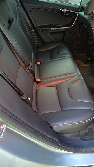 Volvo V60 12 of 12